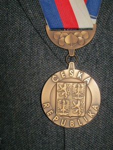 odznak státní moci se znakem České republiky