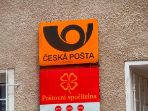 Tady pracuje Čendova babička.