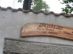 Odtud má maminka mísu na ovoce.