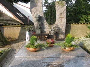 po stopách Josefa Suka v Křečovicích