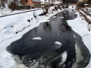Únor